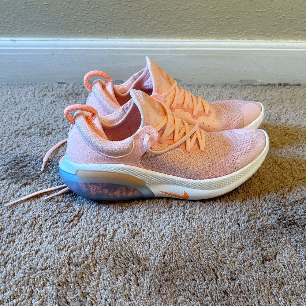 Nike Coral Running Shoes joyride beads